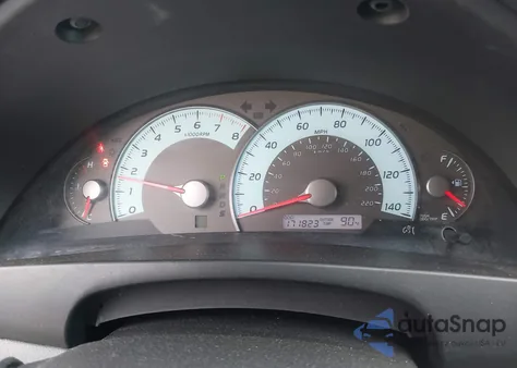 2010 Toyota Camry Se z USA, uszkodzony, nr VIN 4T1BF3EK1AU046753